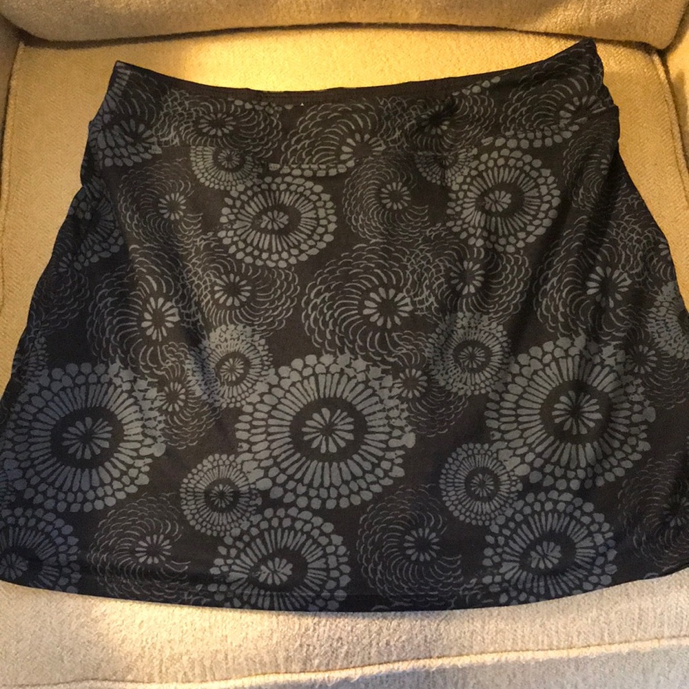 Costco blac print skort